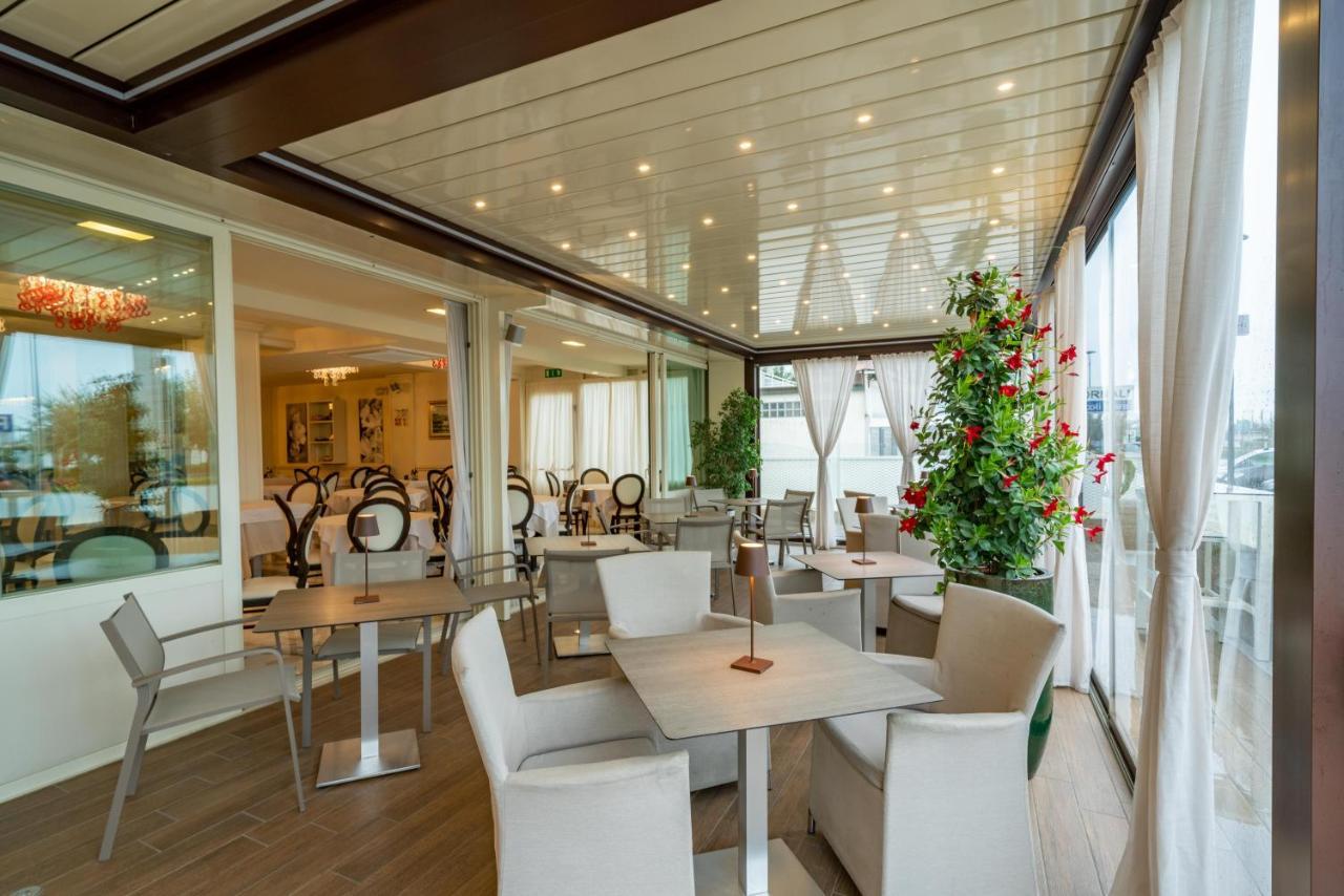 Hotel Orchidea Cervia Exterior foto