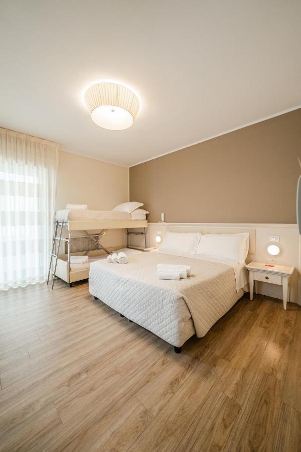 Hotel Orchidea Cervia Exterior foto